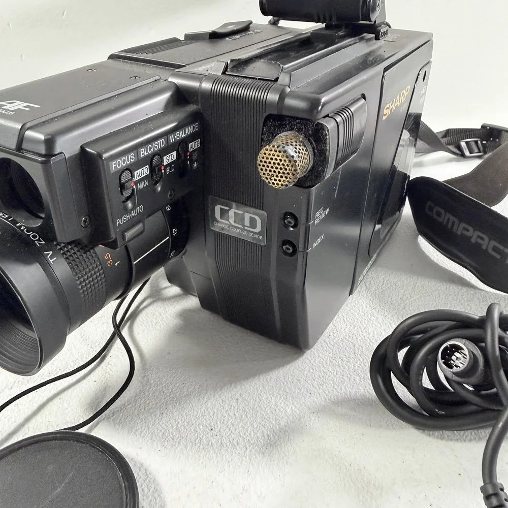 Sharp‎ VL-C73C VHS-C Camcorder Video Camera POWERS ON AS IS READ